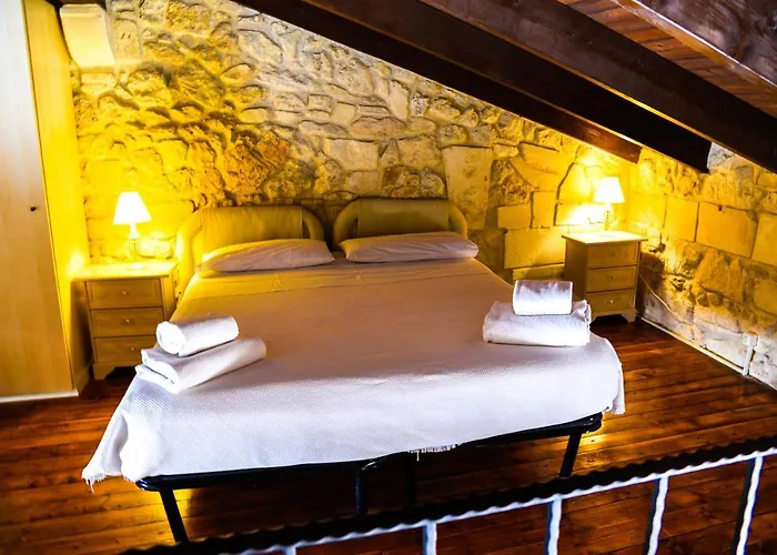 Demetra לינה וארוחת בוקר