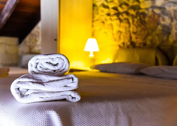 Demetra לינה וארוחת בוקר