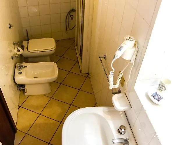 Demetra לינה וארוחת בוקר