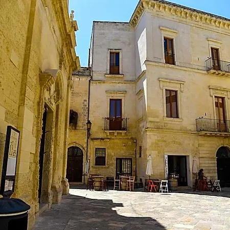 Demetra Bed and Breakfast Λέτσε